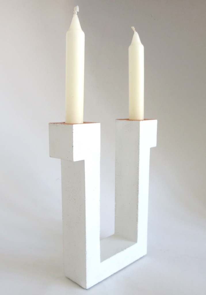 015.03 Kerzenständer 2armig Hammerkopf